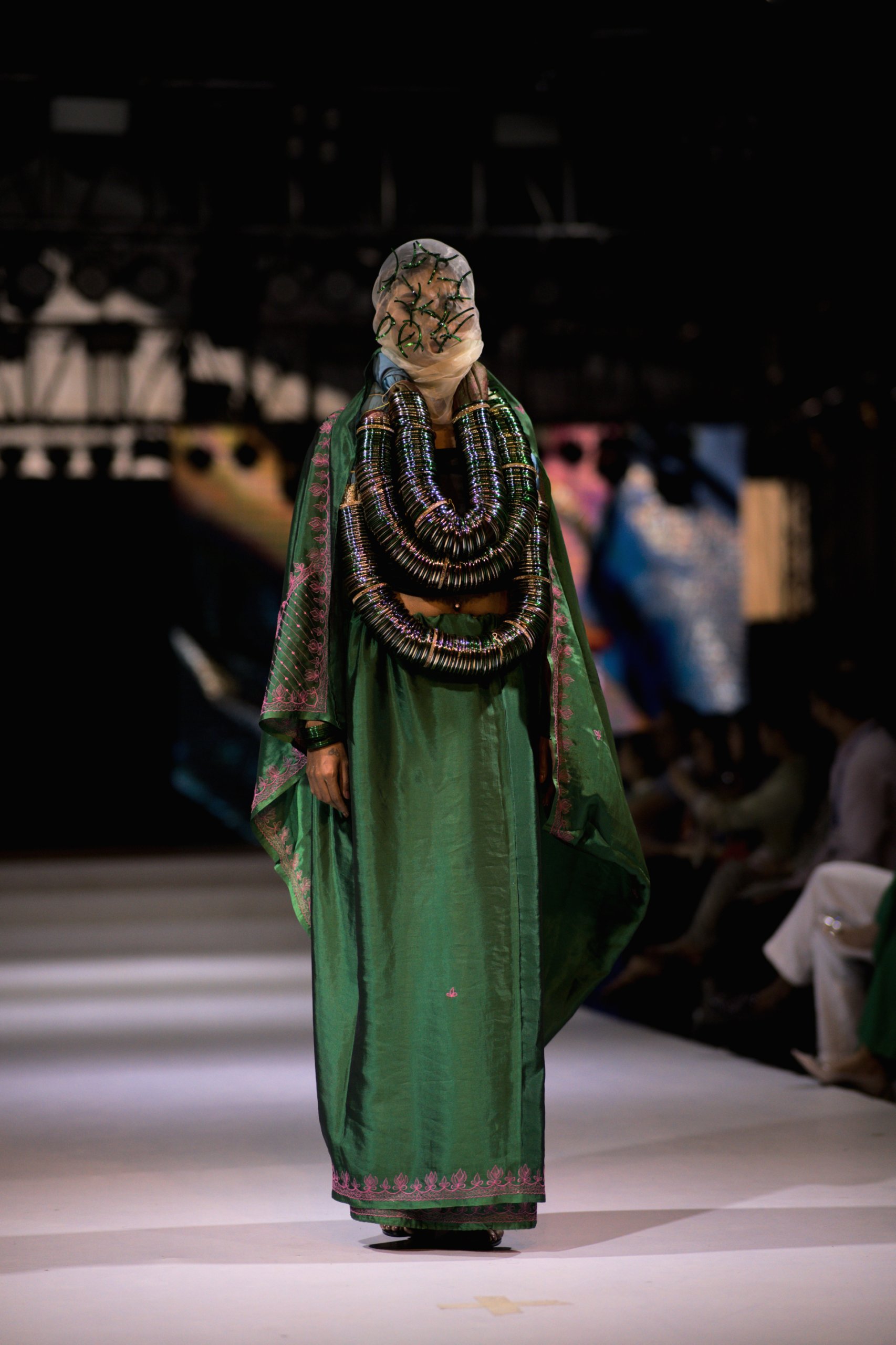 BEZNI lookbook image