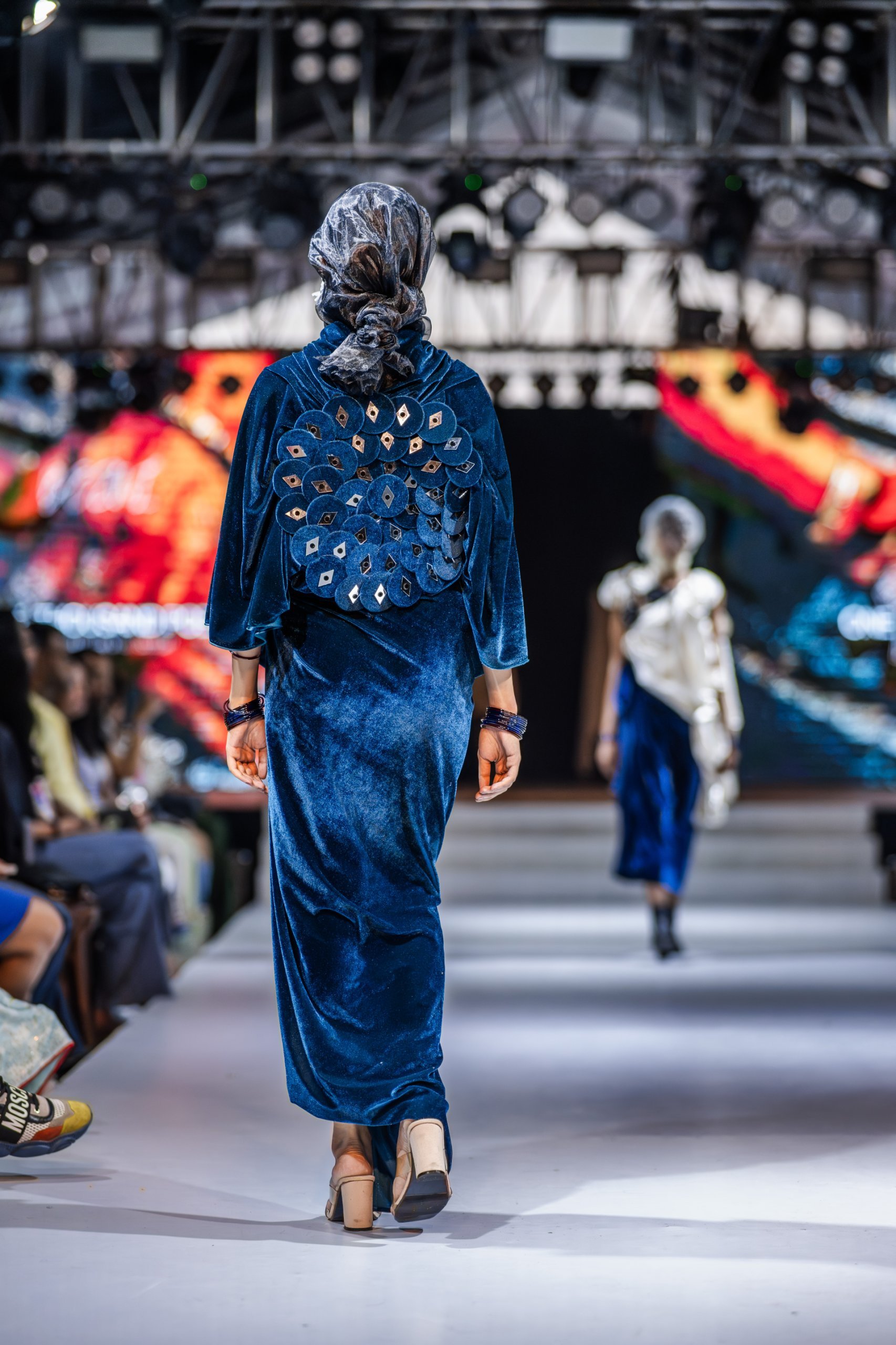 BEZNI lookbook image